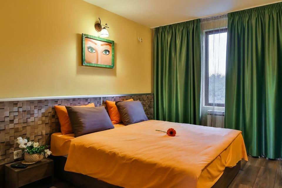 Guest House Beniart Vetrintsi Luaran gambar